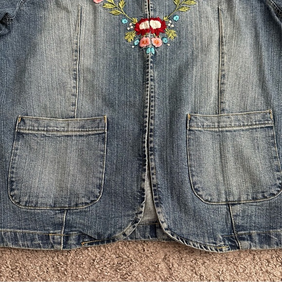 Denim 24/7 Jean Jacket Floral Embroidered Womens 20W - Picture 2 of 15